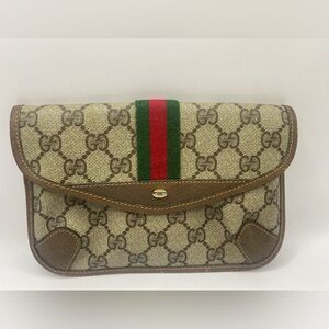 Gucci clutch